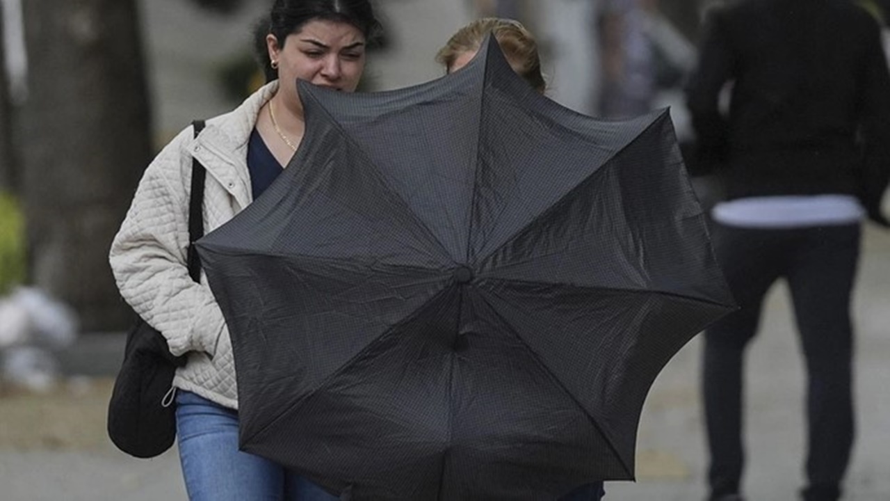 Meteoroloji’den Türkiye Genelinde Kuvvetli Yağış ve Fırtına Uyarısı