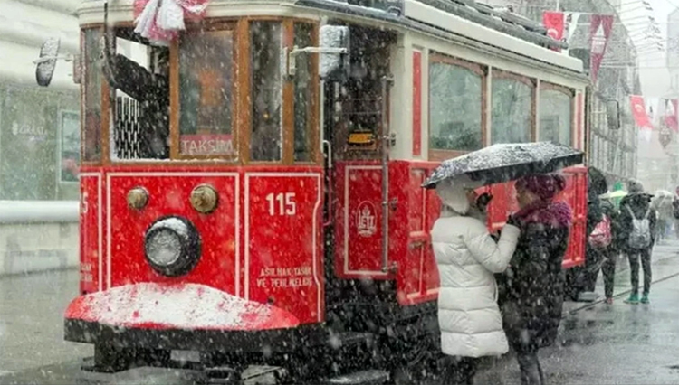 AKOM’dan İstanbul’a kritik uyarı: Yağmur ve kar geliyor